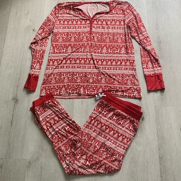 Little Sleepies Other - Little sleepies Christmas Womens red reindeer trees size X-LARGE holidays